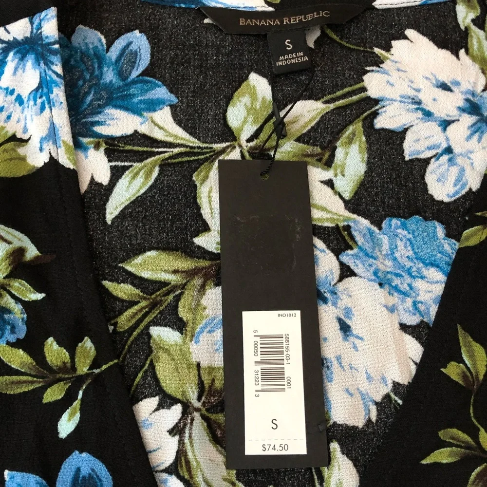 Banana Republic Shirt Womens Size S Blue Floral Wrap Top - Picture 7 of 12